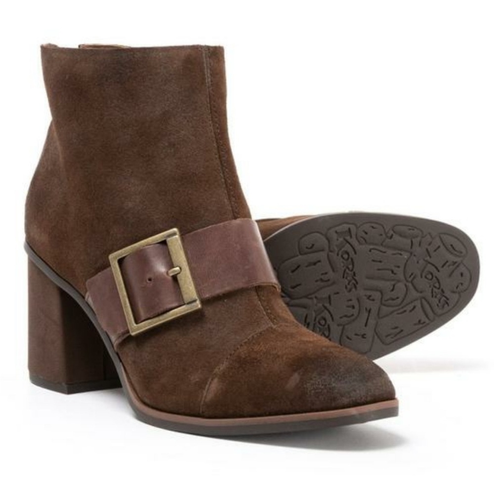 Korks Denoon Cap Toe Buckle Suede Ankle Boots Brown 9.5 Block Heel